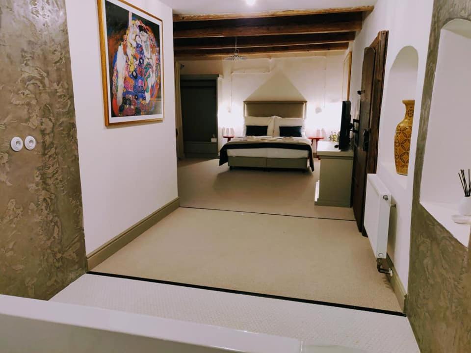Hotel Kocour Třebíč Екстериор снимка
