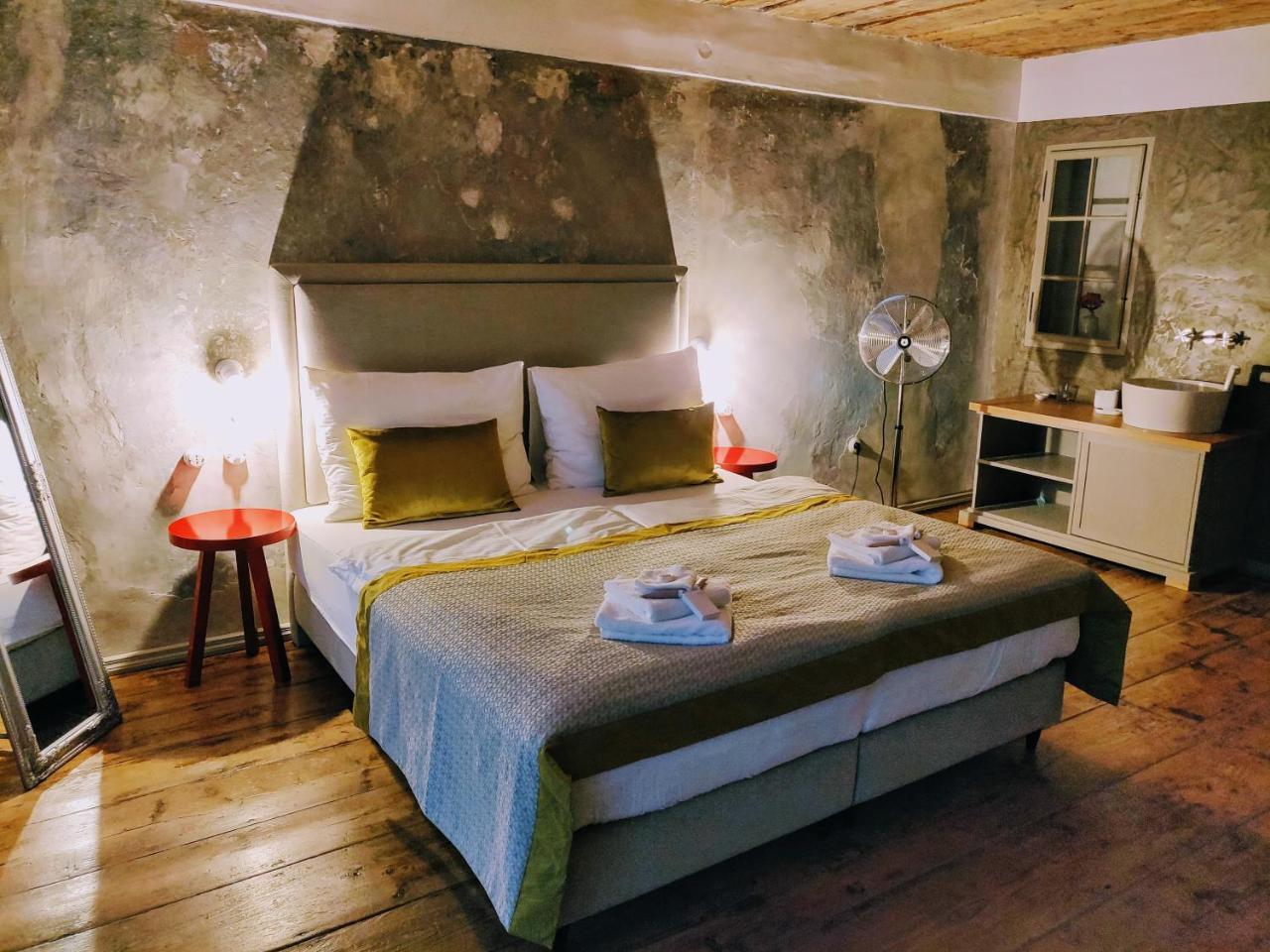Hotel Kocour Třebíč Екстериор снимка
