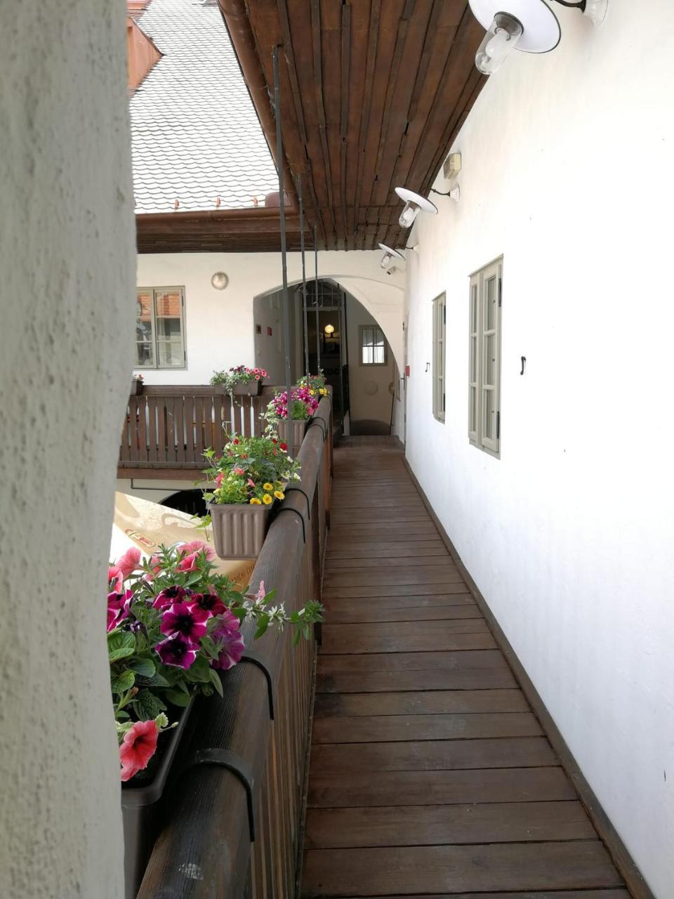 Hotel Kocour Třebíč Екстериор снимка
